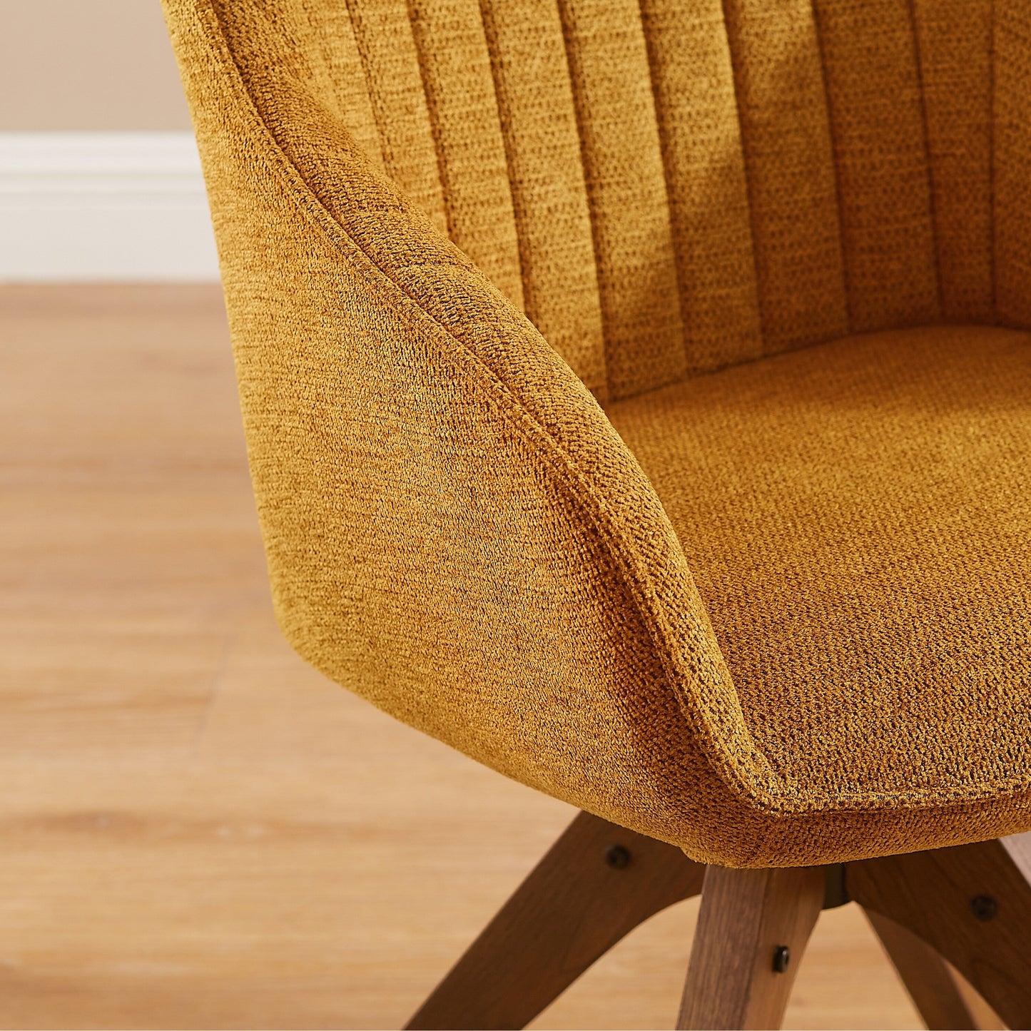 Fauteuil d'appoint pivotant Art Leon pour bureau moderne avec pieds en bois