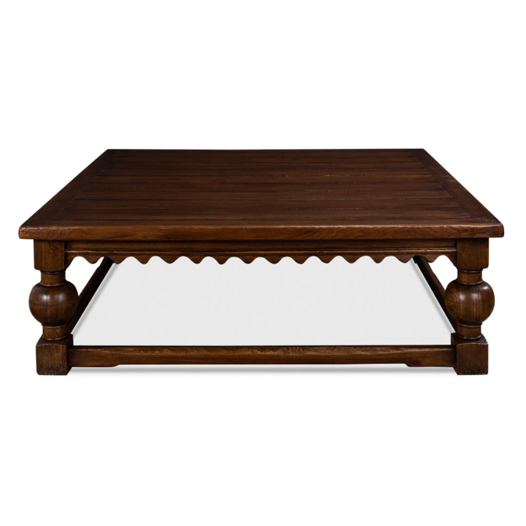 Table basse festonnée en bois de planche