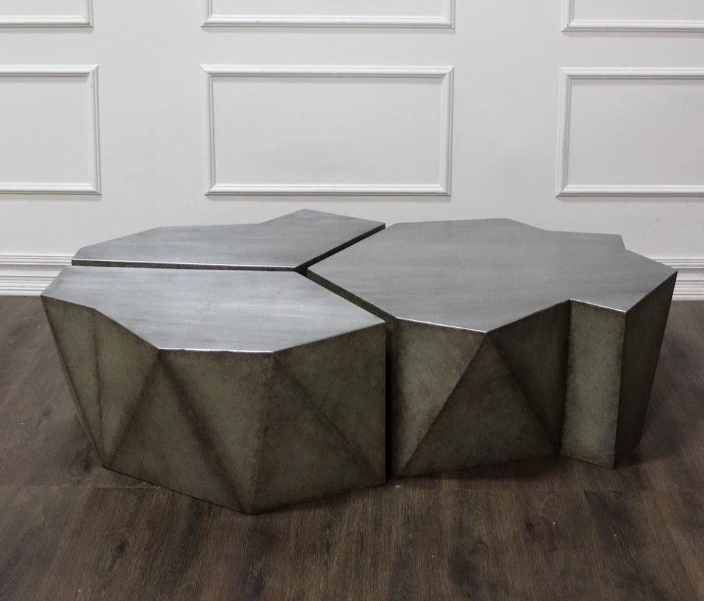 Table basse géométrique moderne en argent vieilli