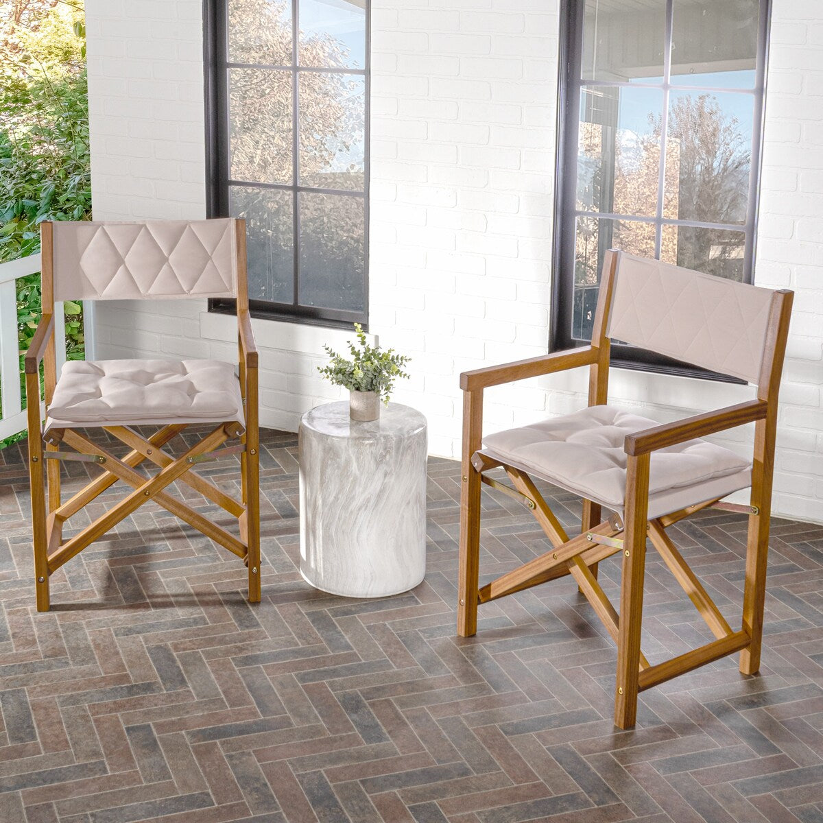 Chaise de réalisateur d'extérieur pliable en bois d'acacia, style Mid-Century, avec dossier matelassé en losanges et coussin, lot de 2 par JONATHAN Y