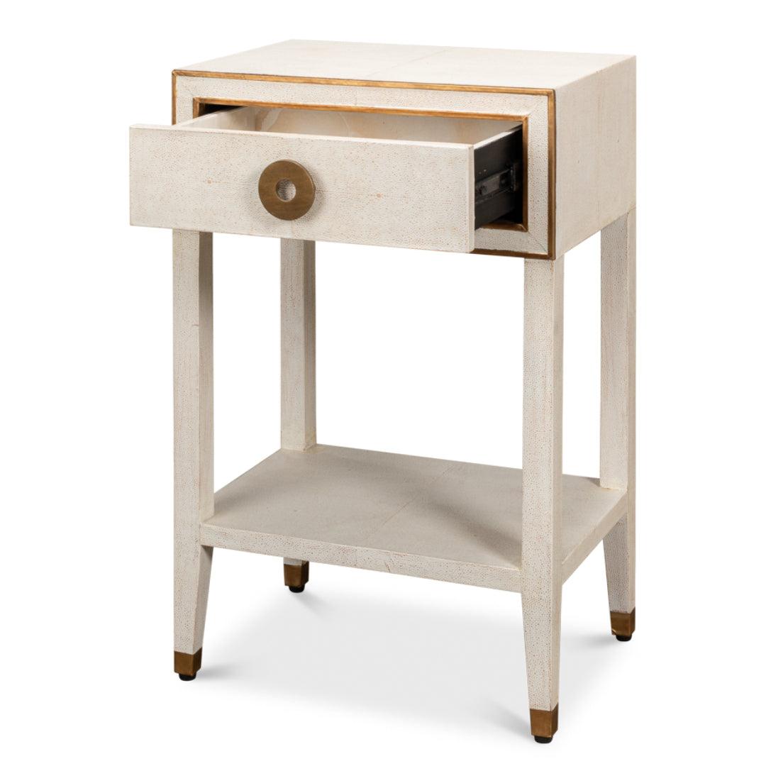 Table de chevet en galuchat blanc et laiton