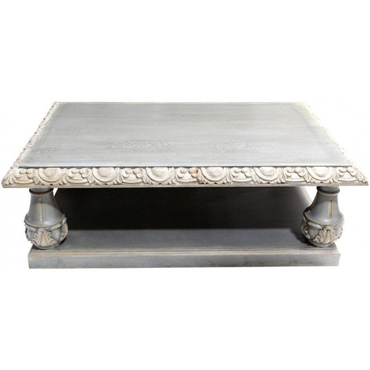 Table basse sculptée épaisse