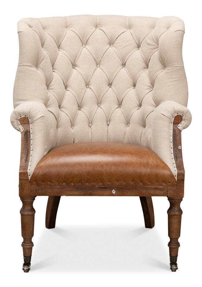 Fauteuil capitonné déconstruit avec assise en cuir