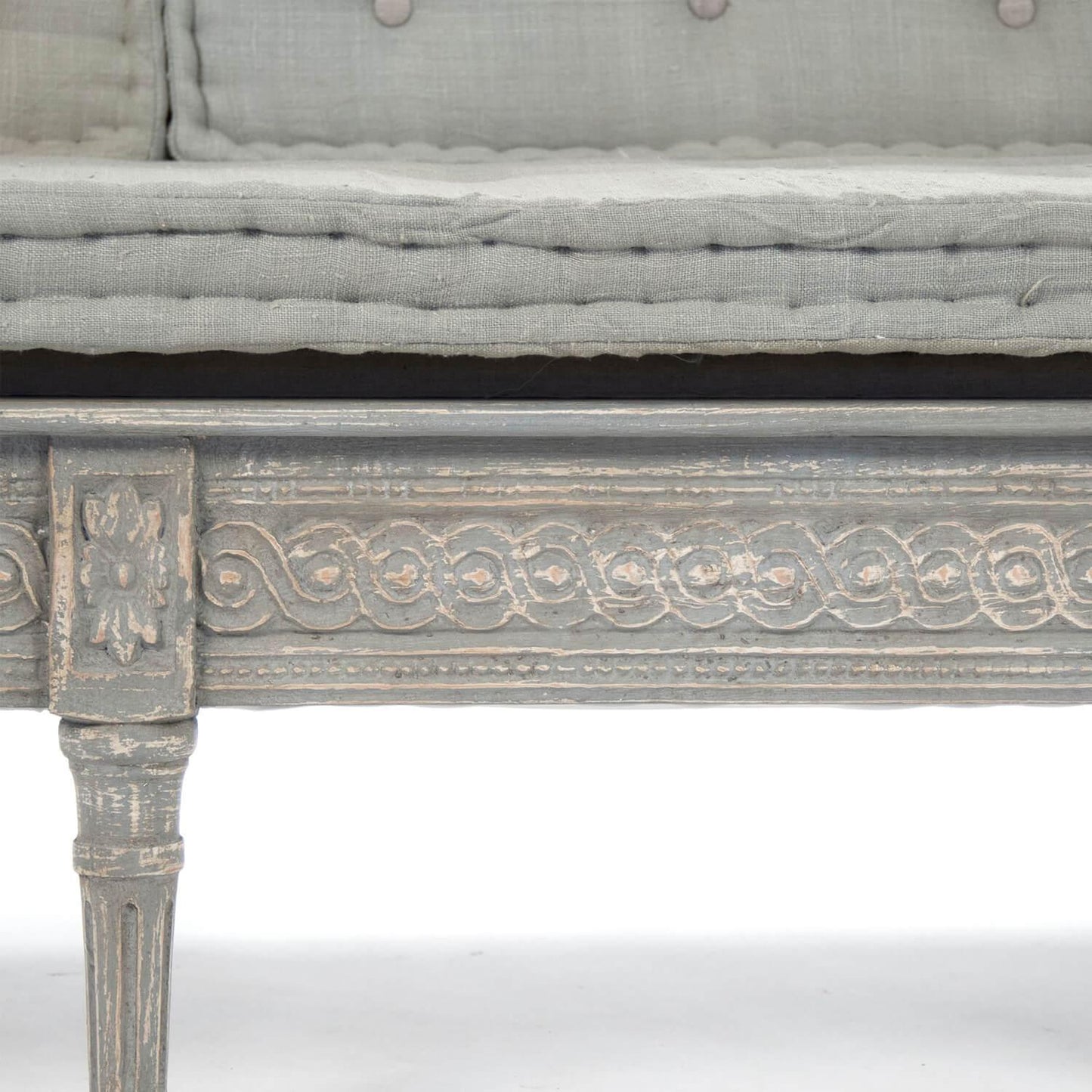 Banquette-canapé rococo gris français