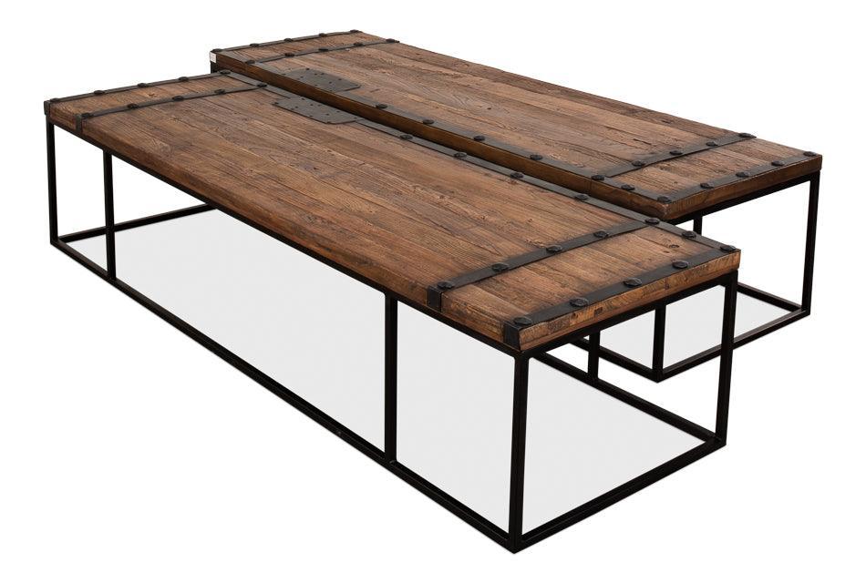Grande table basse en bois avec portes de château