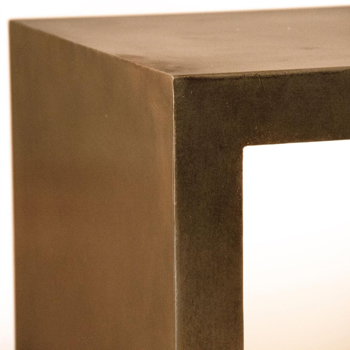 Console parisienne moderne en or