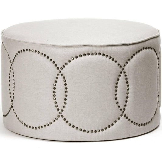 Pouf rond clouté