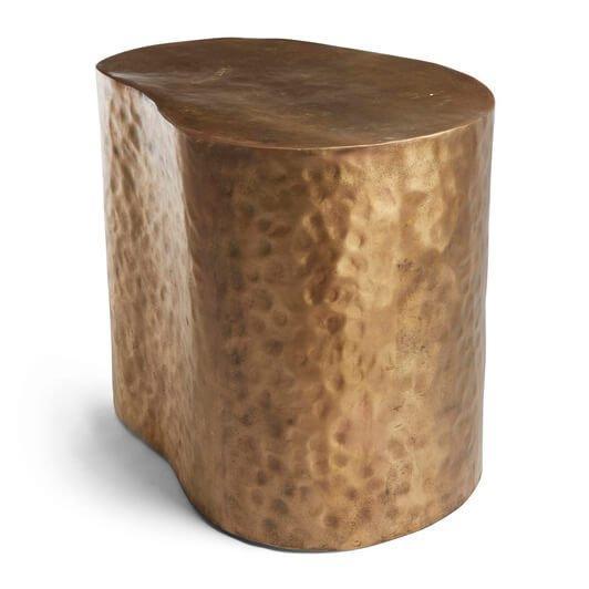 Table d'appoint en laiton sculpté