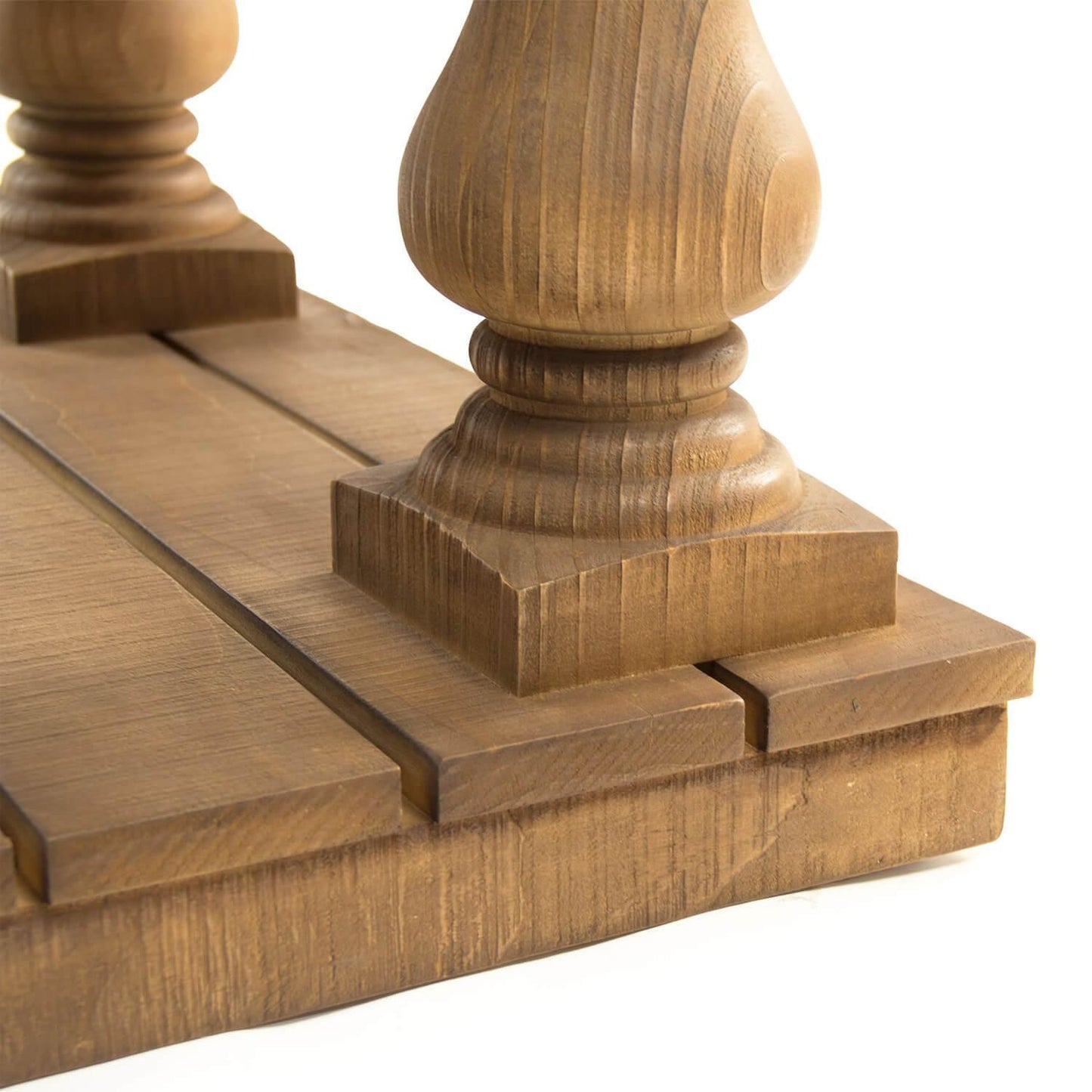 Table basse en planches de bois teintées