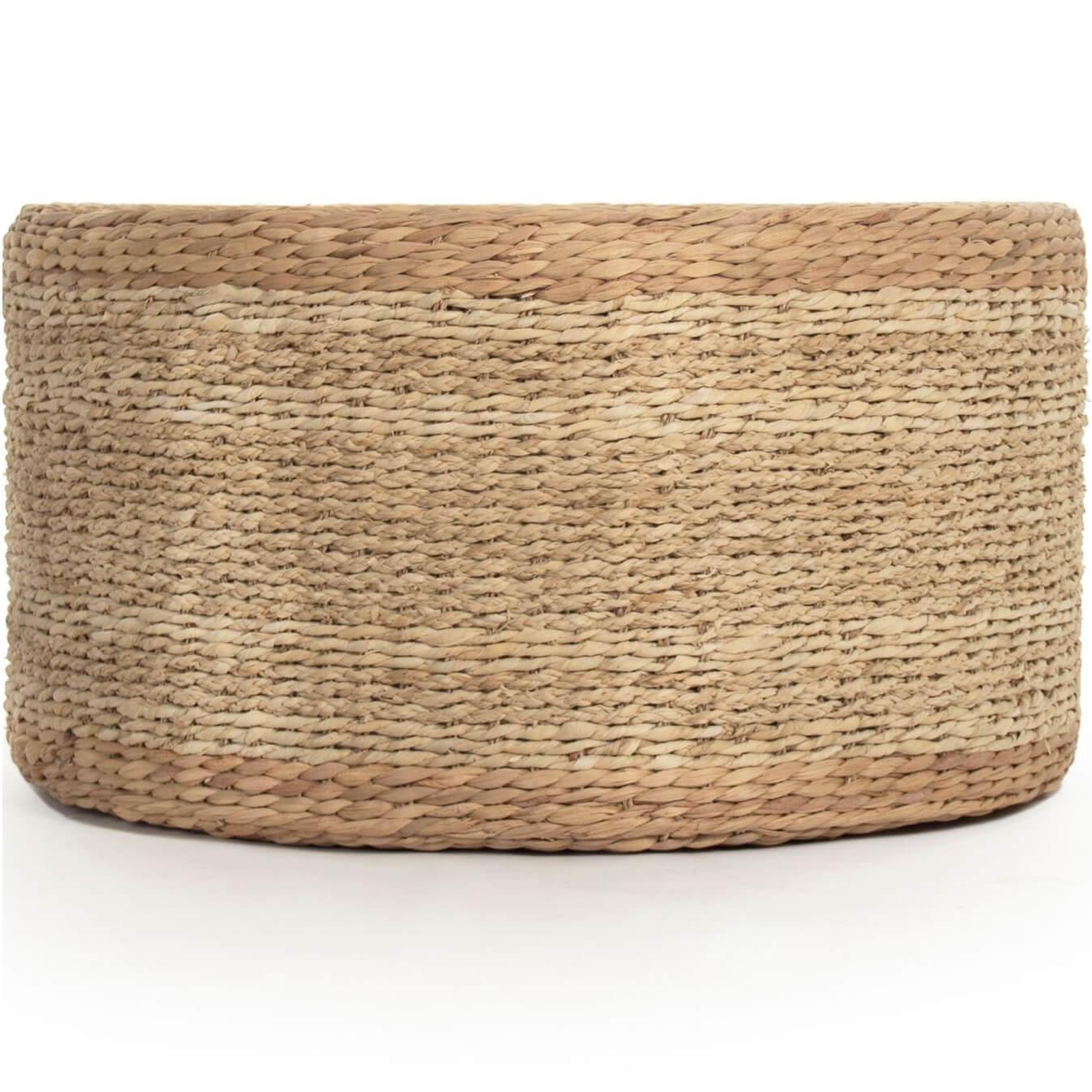 Pouf en jonc de mer tissé