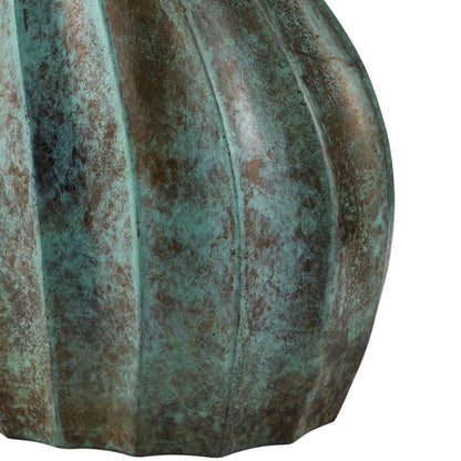 Table d'appoint artisanale vert-de-gris