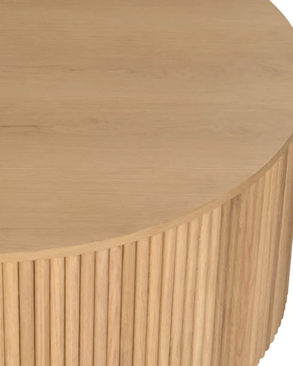 Table basse en bois à piédestal cannelé de transition
