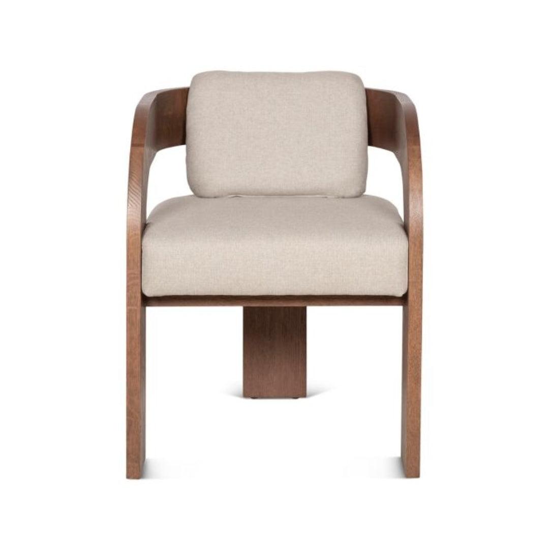 Chaise d'appoint moderne sculptée avec cadre en bois courbé