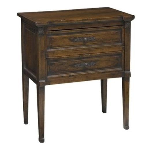Petite commode de style campagnard français