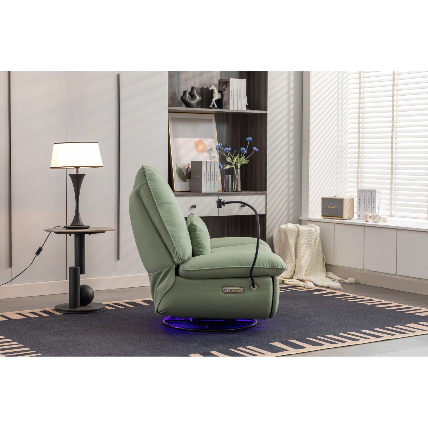 Fauteuil inclinable pivotant et électrique avec haut-parleurs Bluetooth, support de téléphone, ports de chargement USB et Type-C, rangement dissimulé dans les accoudoirs
