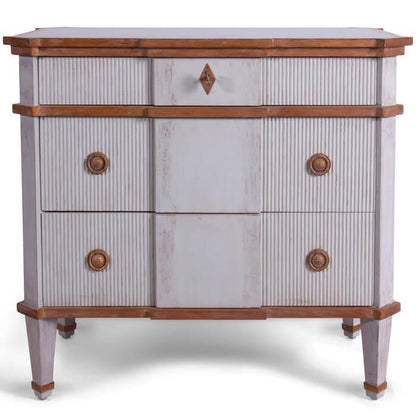 Commode latérale dorée du Château de Vannes