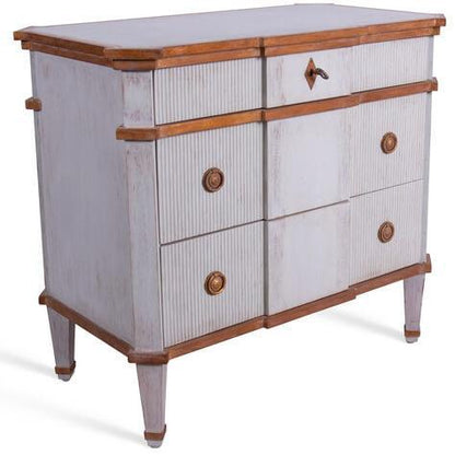 Commode latérale dorée du Château de Vannes