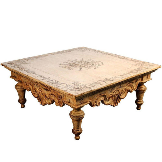 Table basse peinte et sculptée